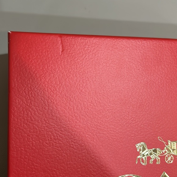 COACH 4-Pc. Love Eau de Parfum Gift Set - Picture 3 of 10